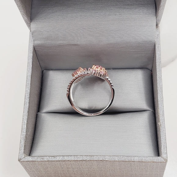 Flower Ring - Picture 8 of 9